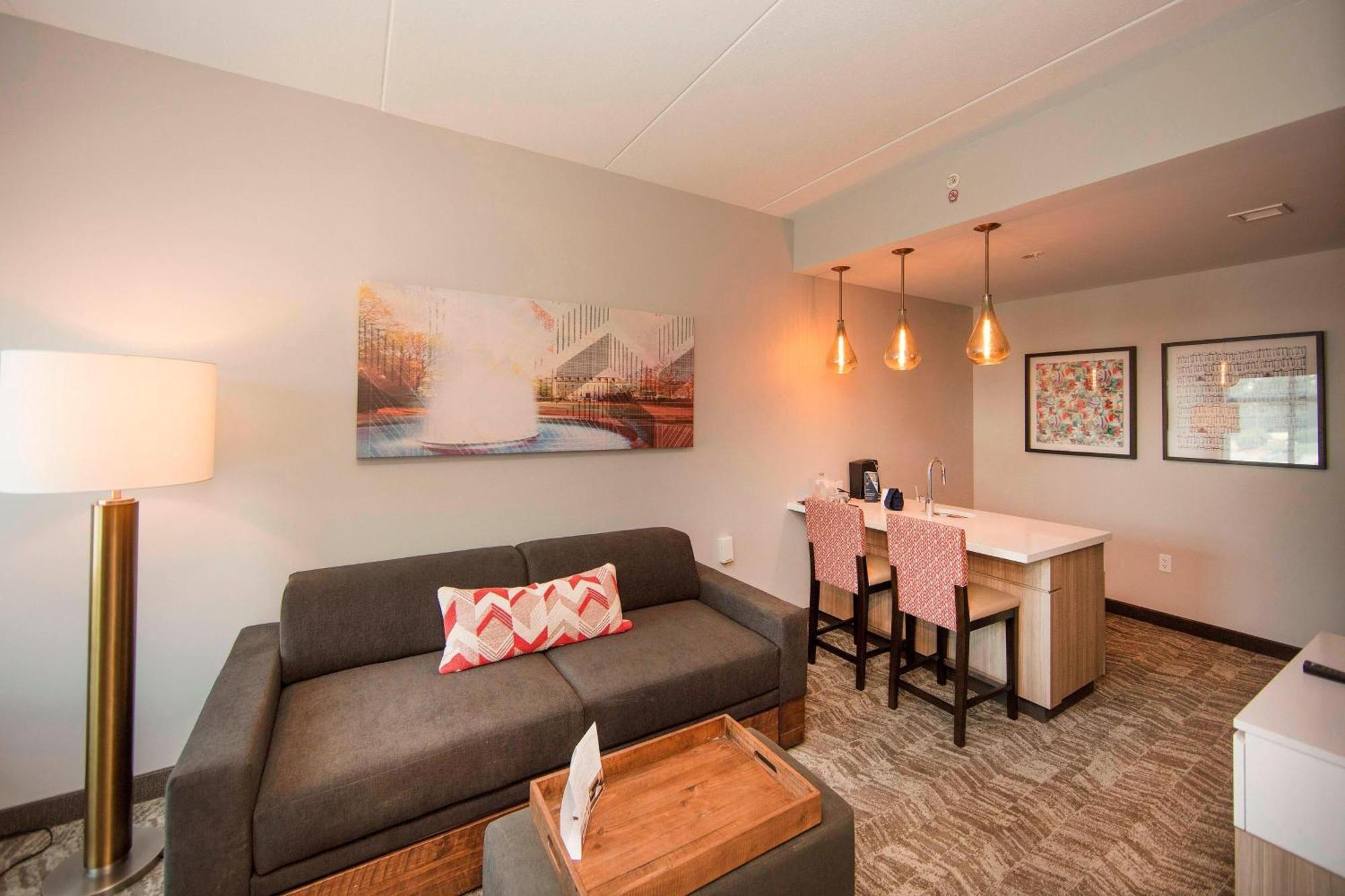 Springhill By Marriott Downtown/university Area